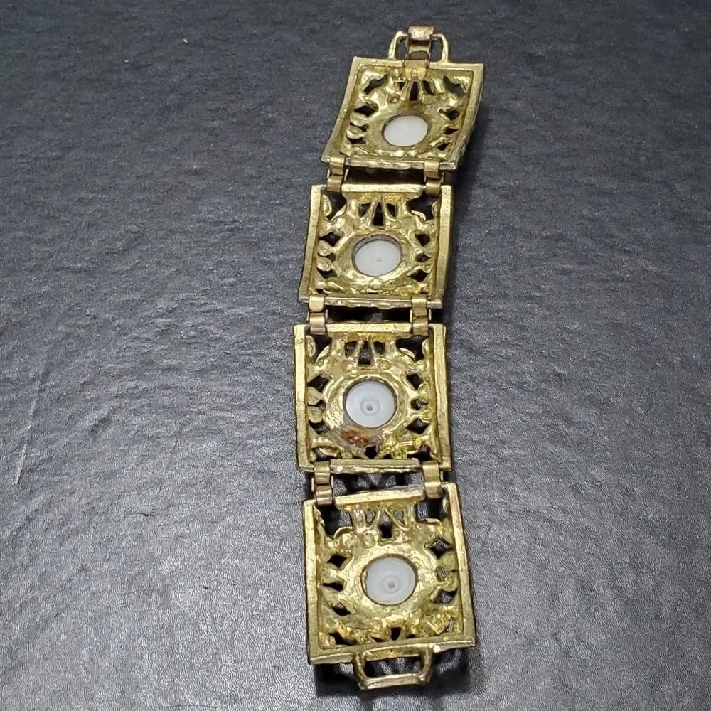Vintage gold tone chunky bracelet 7